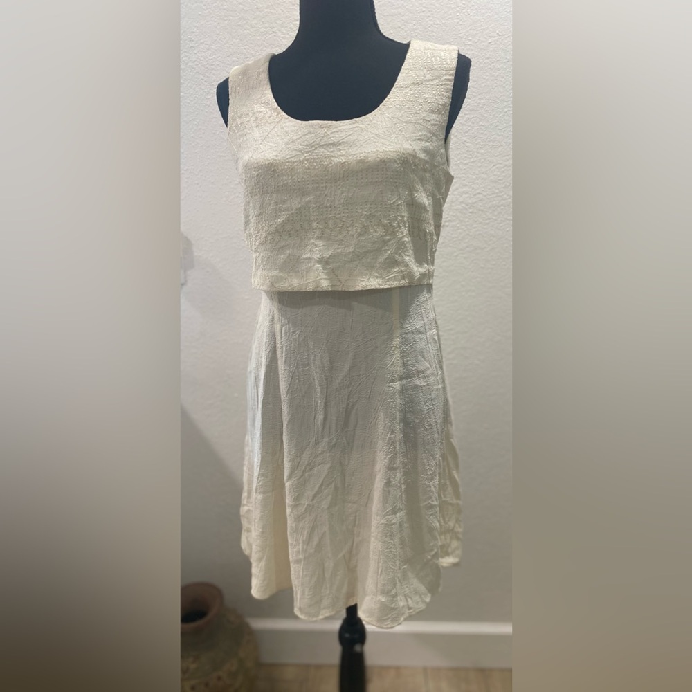 Dress Juniors’‎ Size 7 / 8 Crinkly Material Front Bodice Overlay Back Zipper
